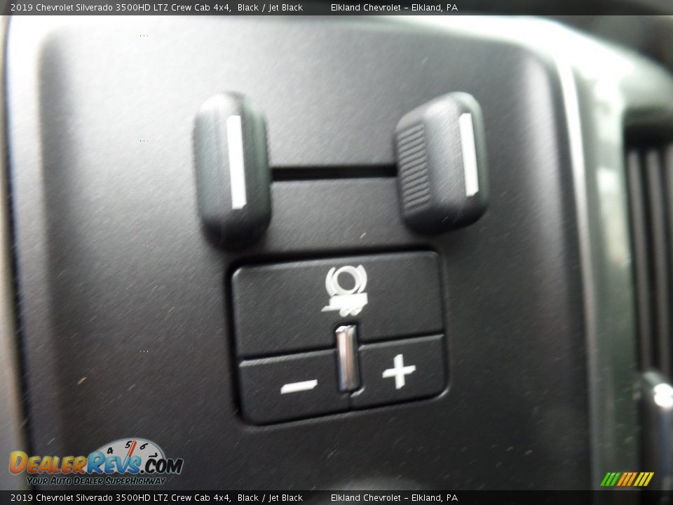 2019 Chevrolet Silverado 3500HD LTZ Crew Cab 4x4 Black / Jet Black Photo #27