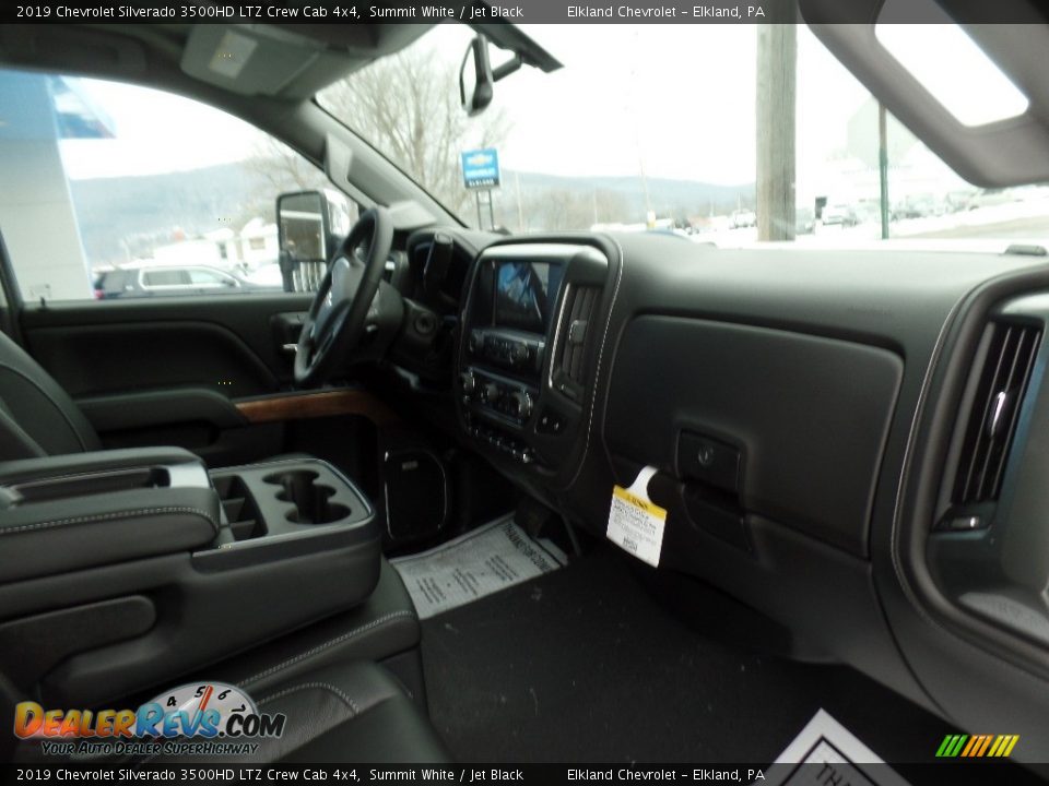 2019 Chevrolet Silverado 3500HD LTZ Crew Cab 4x4 Summit White / Jet Black Photo #18