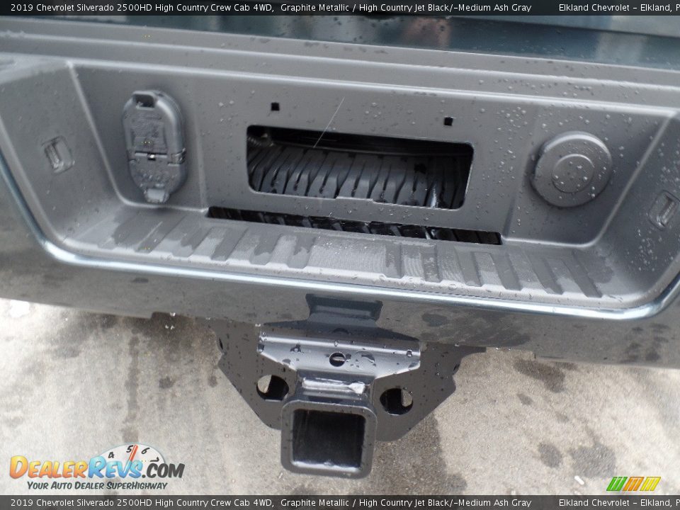 2019 Chevrolet Silverado 2500HD High Country Crew Cab 4WD Graphite Metallic / High Country Jet Black/­Medium Ash Gray Photo #16