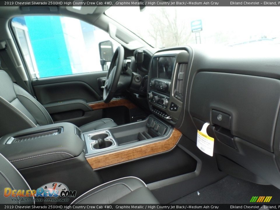 2019 Chevrolet Silverado 2500HD High Country Crew Cab 4WD Graphite Metallic / High Country Jet Black/­Medium Ash Gray Photo #20