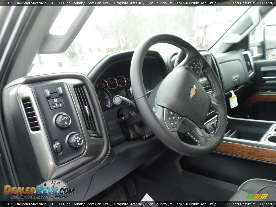 2019 Chevrolet Silverado 2500HD High Country Crew Cab 4WD Graphite Metallic / High Country Jet Black/­Medium Ash Gray Photo #26