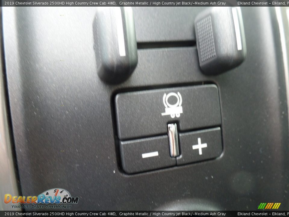 2019 Chevrolet Silverado 2500HD High Country Crew Cab 4WD Graphite Metallic / High Country Jet Black/­Medium Ash Gray Photo #30