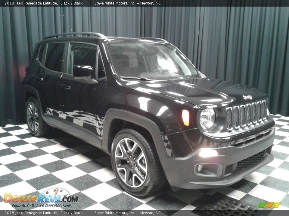 2018 Jeep Renegade Latitude Black / Black Photo #4