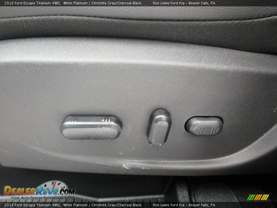 2019 Ford Escape Titanium 4WD White Platinum / Chromite Gray/Charcoal Black Photo #17
