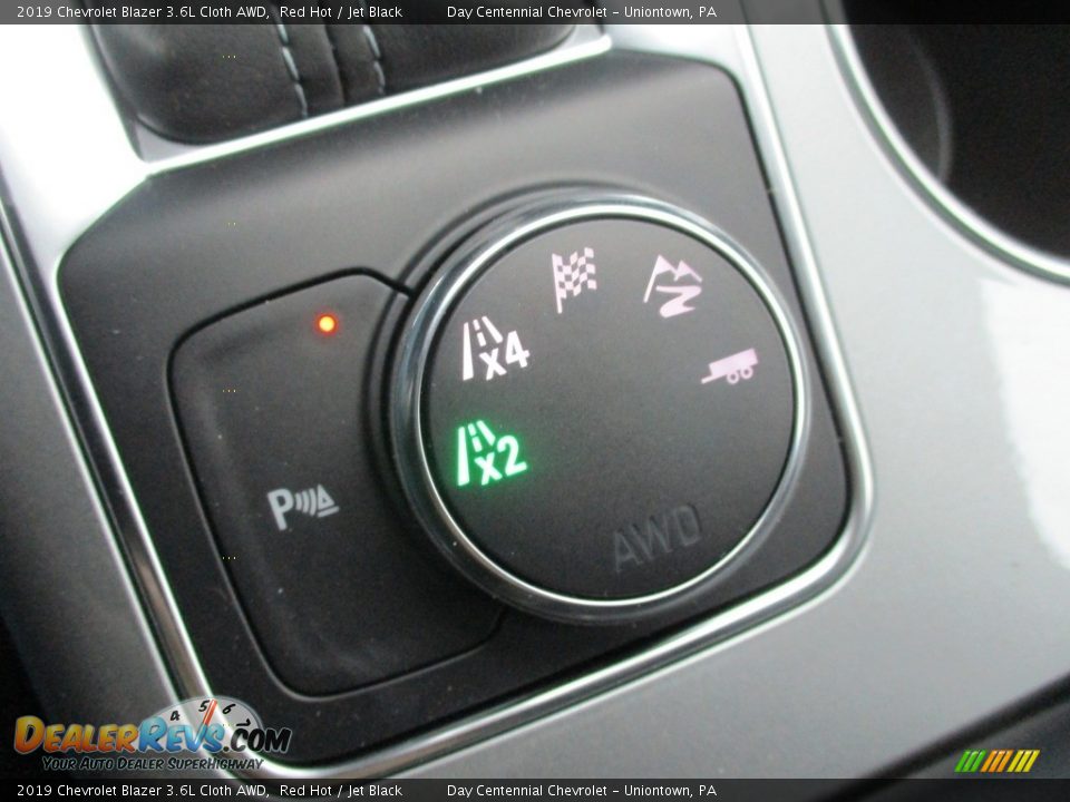 2019 Chevrolet Blazer 3.6L Cloth AWD Red Hot / Jet Black Photo #6