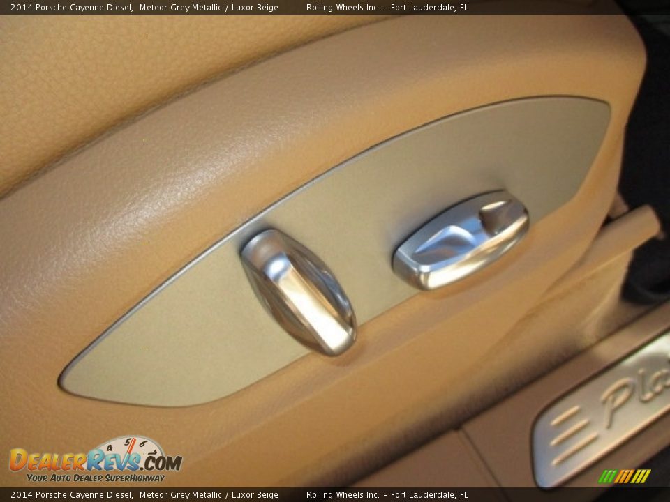 2014 Porsche Cayenne Diesel Meteor Grey Metallic / Luxor Beige Photo #36
