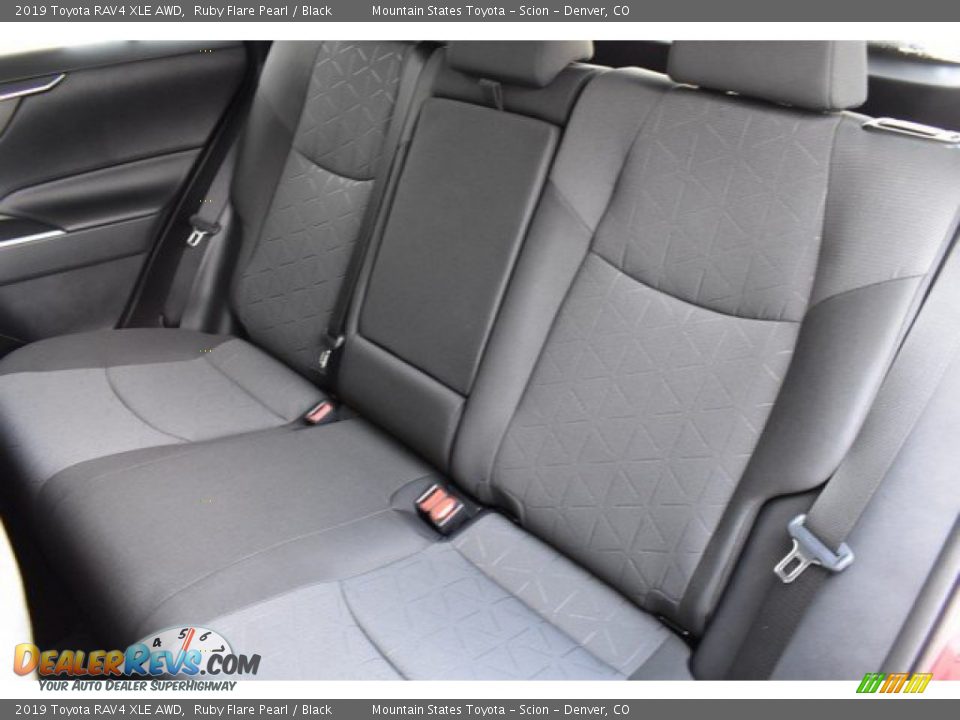 2019 Toyota RAV4 XLE AWD Ruby Flare Pearl / Black Photo #16