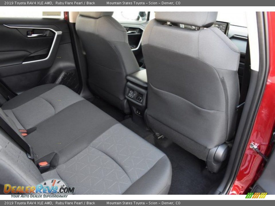 2019 Toyota RAV4 XLE AWD Ruby Flare Pearl / Black Photo #17
