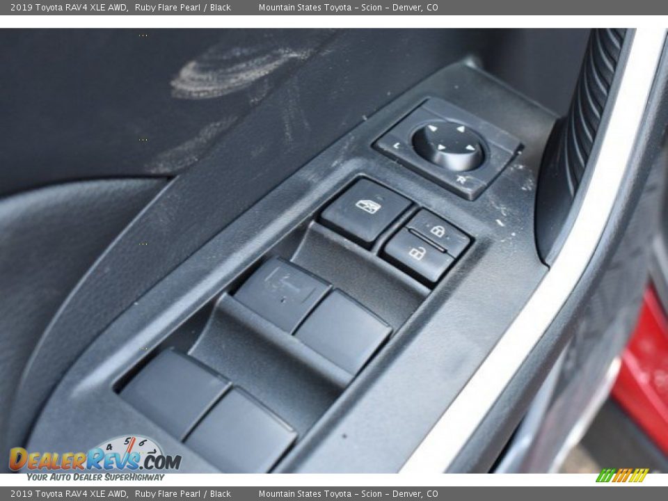 2019 Toyota RAV4 XLE AWD Ruby Flare Pearl / Black Photo #24