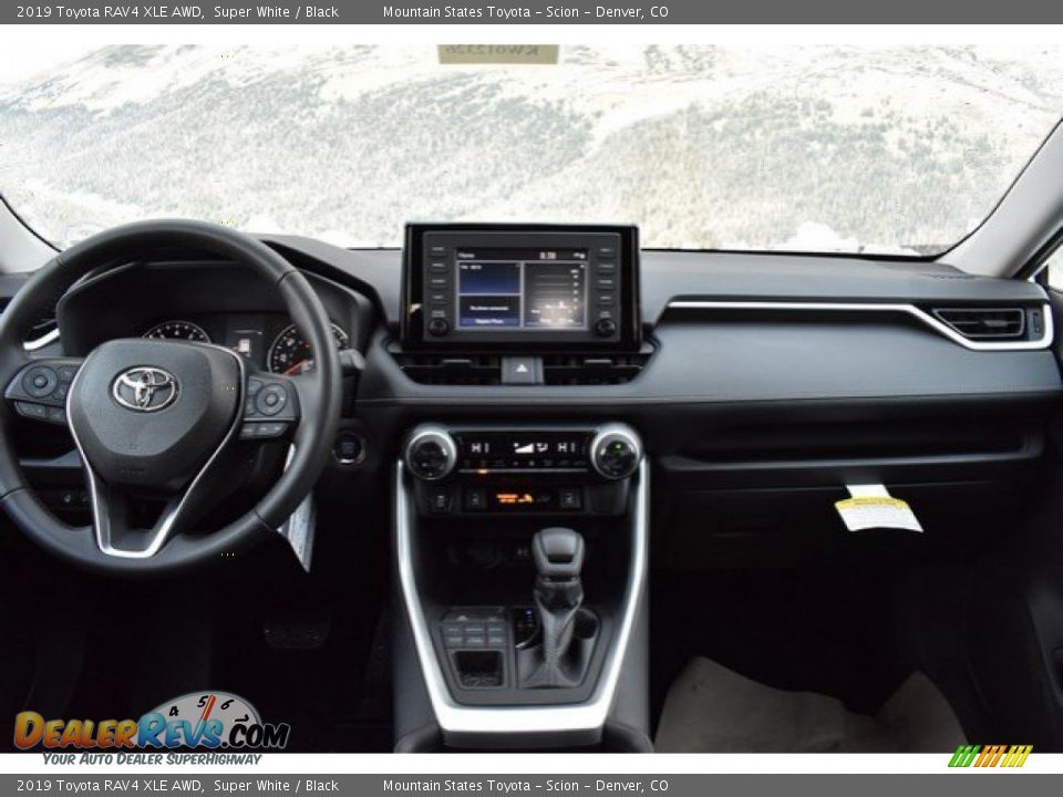 2019 Toyota RAV4 XLE AWD Super White / Black Photo #8
