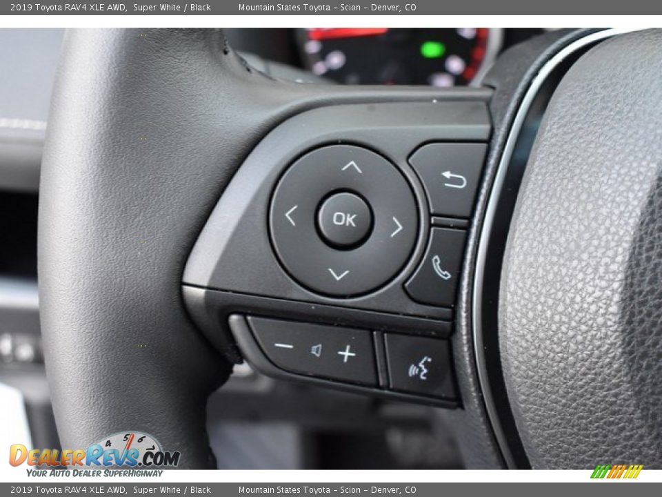 2019 Toyota RAV4 XLE AWD Super White / Black Photo #26