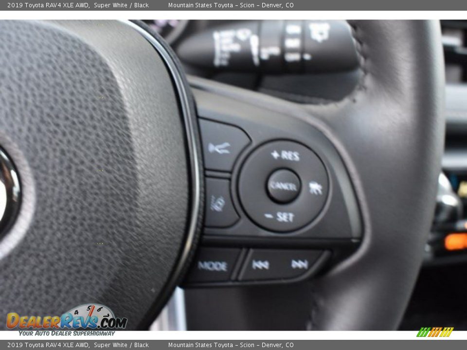 2019 Toyota RAV4 XLE AWD Super White / Black Photo #27