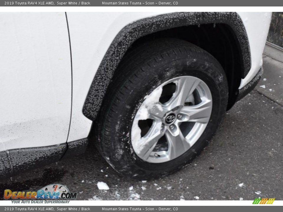 2019 Toyota RAV4 XLE AWD Super White / Black Photo #36