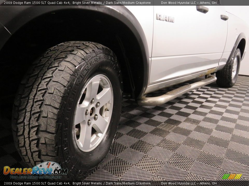 2009 Dodge Ram 1500 SLT Quad Cab 4x4 Bright Silver Metallic / Dark Slate/Medium Graystone Photo #8