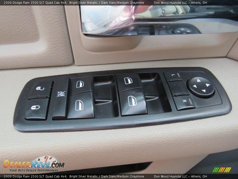 2009 Dodge Ram 1500 SLT Quad Cab 4x4 Bright Silver Metallic / Dark Slate/Medium Graystone Photo #15