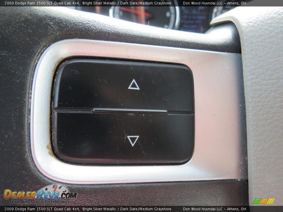 2009 Dodge Ram 1500 SLT Quad Cab 4x4 Bright Silver Metallic / Dark Slate/Medium Graystone Photo #20