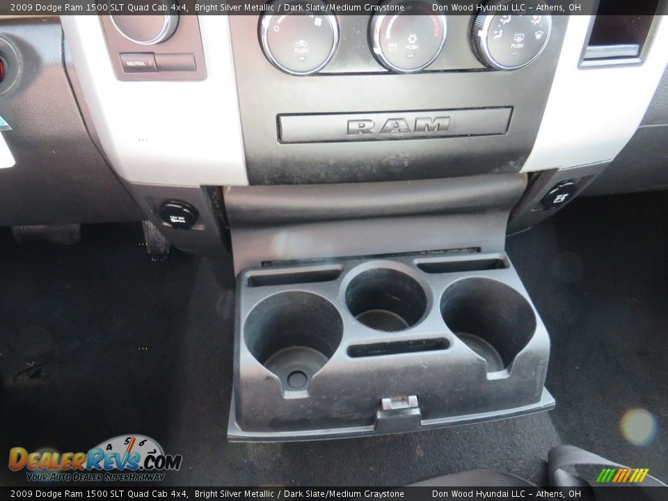 2009 Dodge Ram 1500 SLT Quad Cab 4x4 Bright Silver Metallic / Dark Slate/Medium Graystone Photo #24
