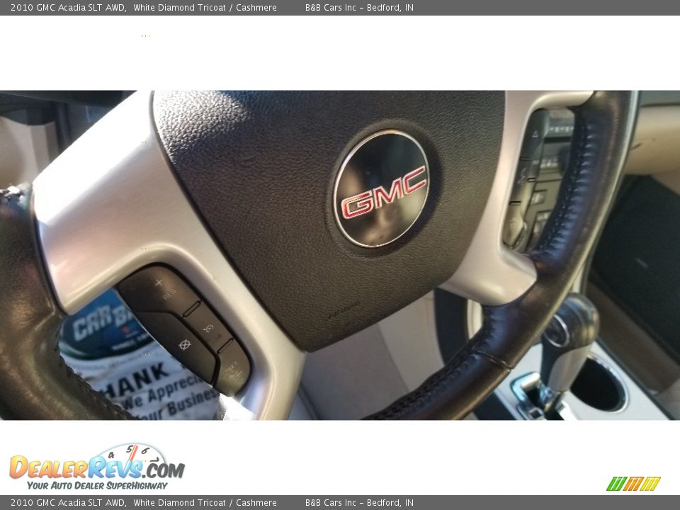 2010 GMC Acadia SLT AWD White Diamond Tricoat / Cashmere Photo #10