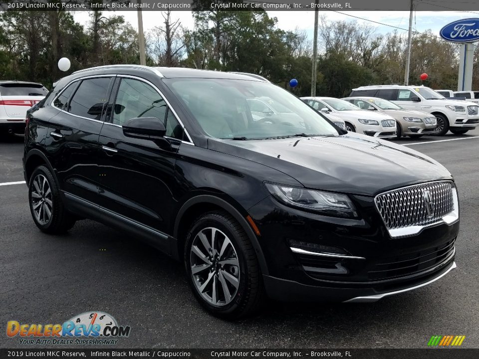 Front 3/4 View of 2019 Lincoln MKC Reserve Photo #7