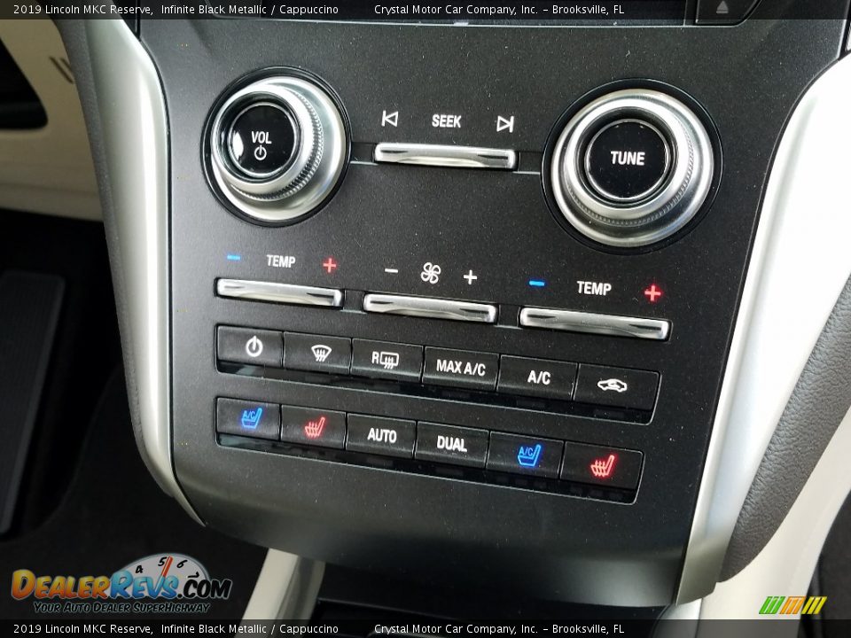 Controls of 2019 Lincoln MKC Reserve Photo #16