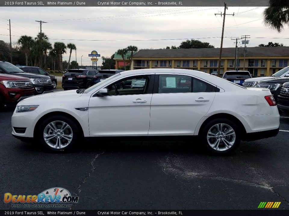 2019 Ford Taurus SEL White Platinum / Dune Photo #2