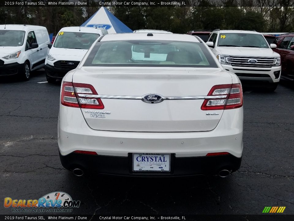 2019 Ford Taurus SEL White Platinum / Dune Photo #4
