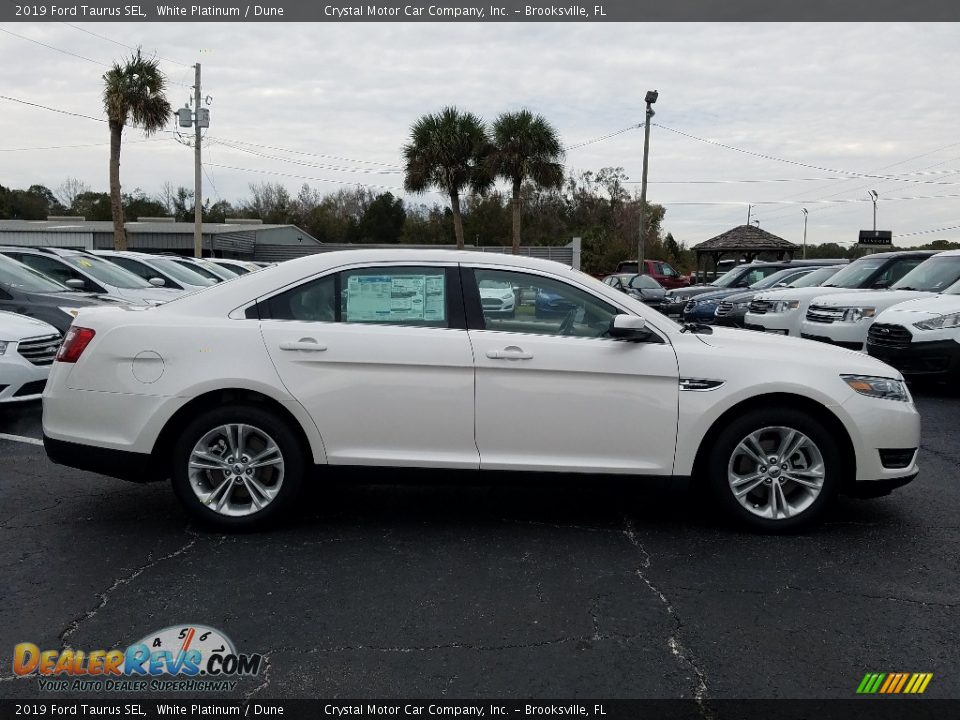 2019 Ford Taurus SEL White Platinum / Dune Photo #6
