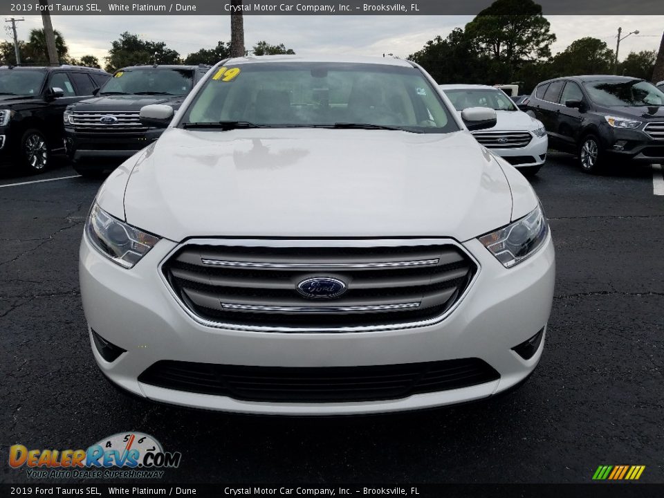2019 Ford Taurus SEL White Platinum / Dune Photo #8