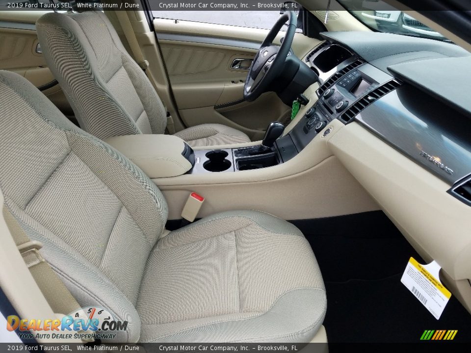 2019 Ford Taurus SEL White Platinum / Dune Photo #12