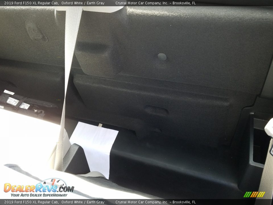 2019 Ford F150 XL Regular Cab Oxford White / Earth Gray Photo #10