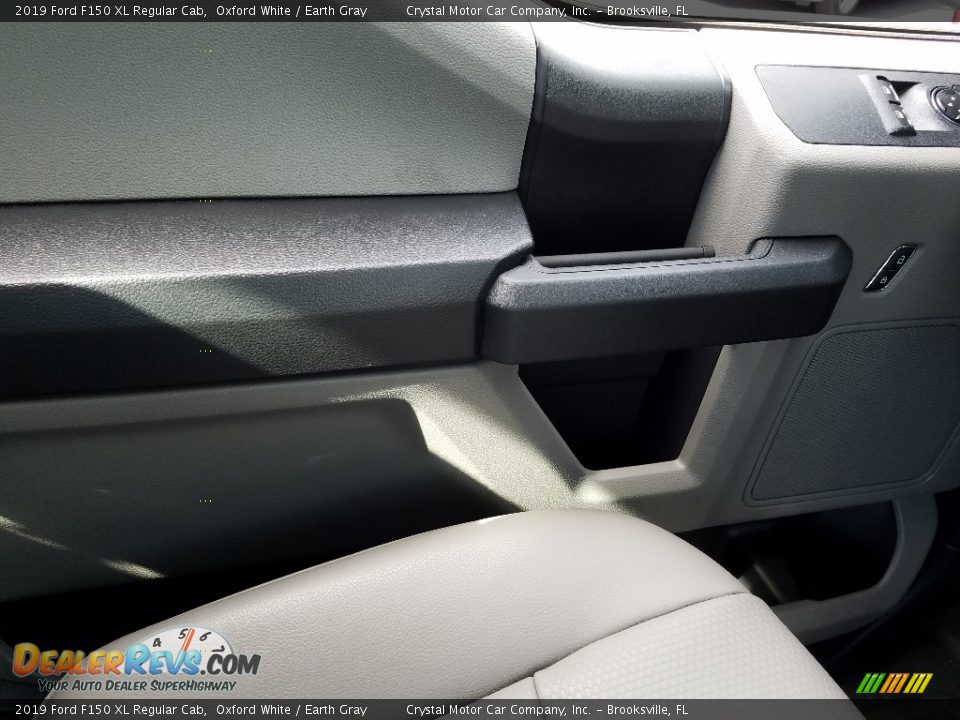 2019 Ford F150 XL Regular Cab Oxford White / Earth Gray Photo #16
