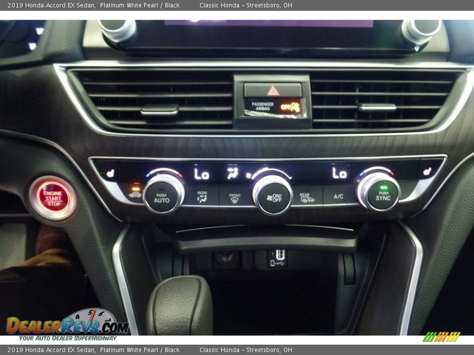 2019 Honda Accord EX Sedan Platinum White Pearl / Black Photo #17