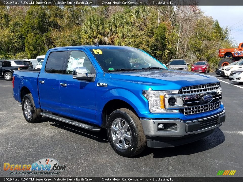 Front 3/4 View of 2019 Ford F150 XLT SuperCrew Photo #7