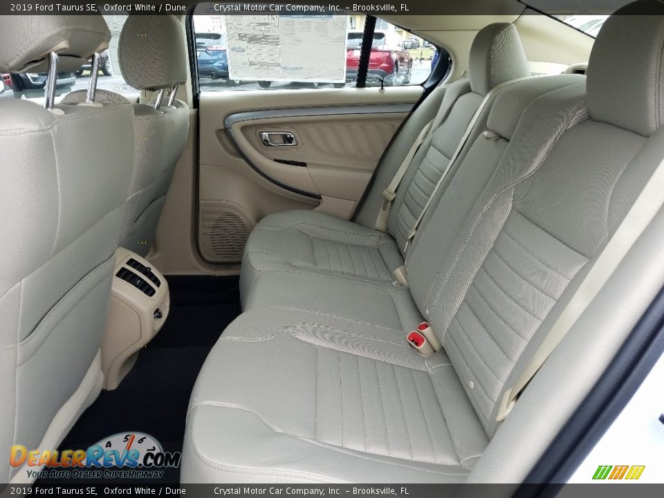 Rear Seat of 2019 Ford Taurus SE Photo #10