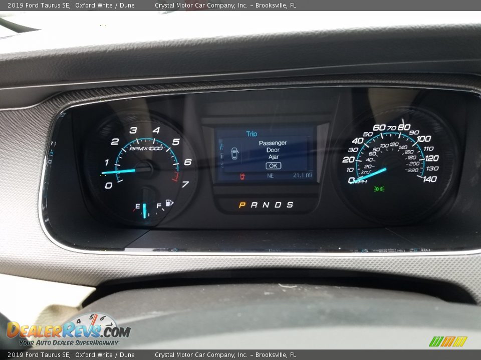 2019 Ford Taurus SE Gauges Photo #14