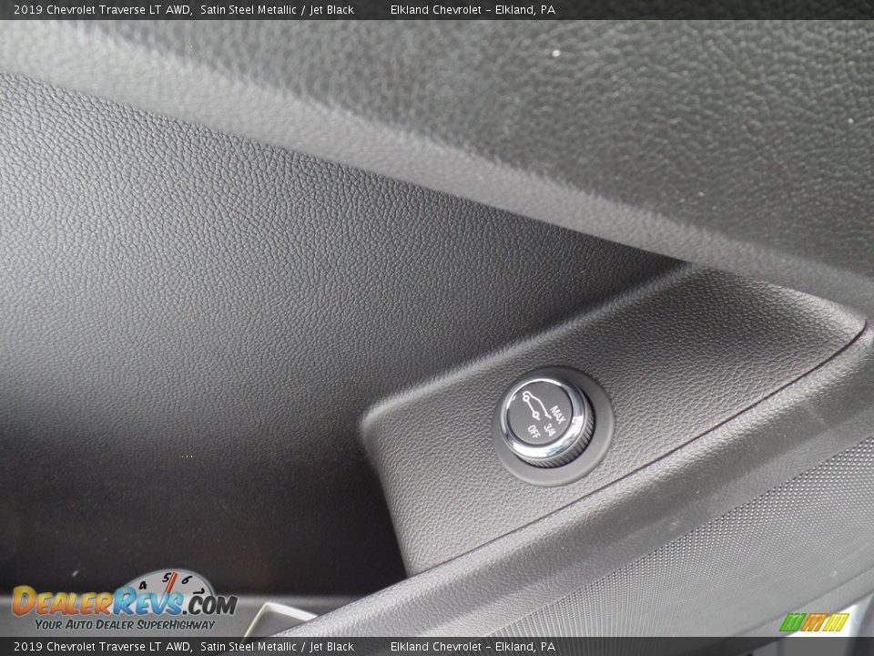 2019 Chevrolet Traverse LT AWD Satin Steel Metallic / Jet Black Photo #15
