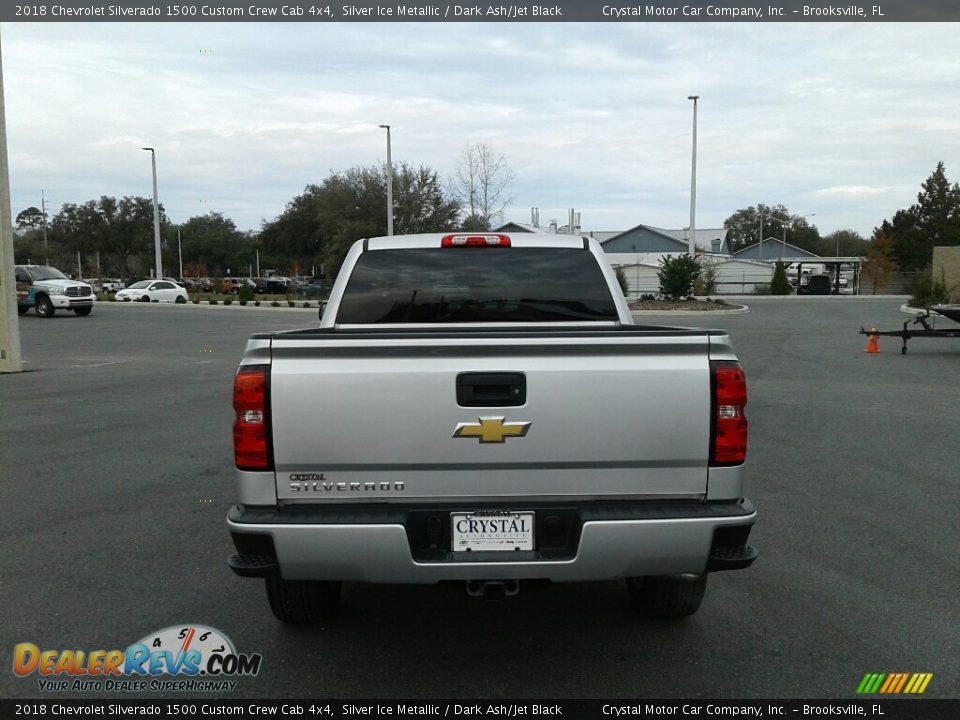 2018 Chevrolet Silverado 1500 Custom Crew Cab 4x4 Silver Ice Metallic / Dark Ash/Jet Black Photo #4