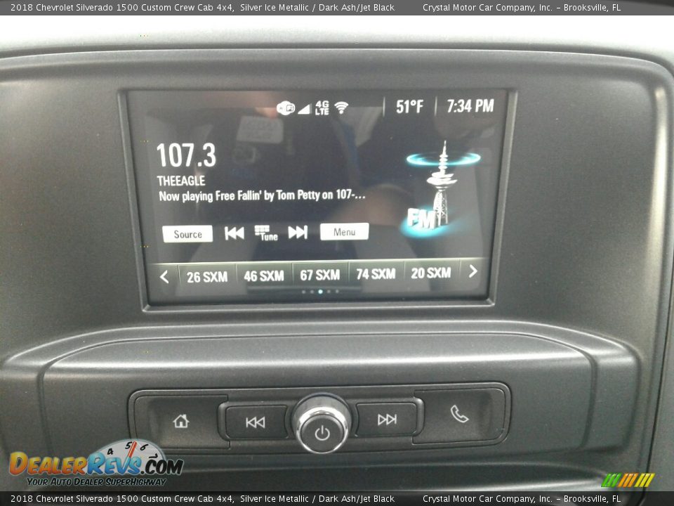 2018 Chevrolet Silverado 1500 Custom Crew Cab 4x4 Silver Ice Metallic / Dark Ash/Jet Black Photo #15