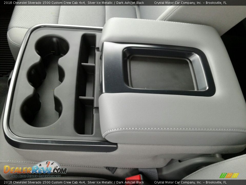 2018 Chevrolet Silverado 1500 Custom Crew Cab 4x4 Silver Ice Metallic / Dark Ash/Jet Black Photo #18