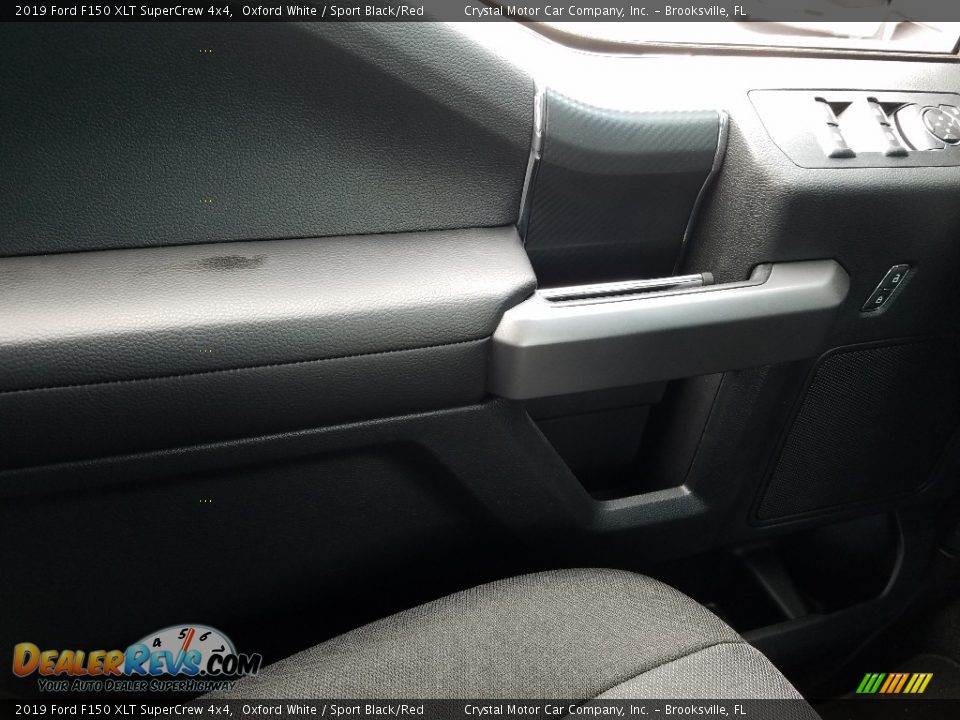2019 Ford F150 XLT SuperCrew 4x4 Oxford White / Sport Black/Red Photo #17