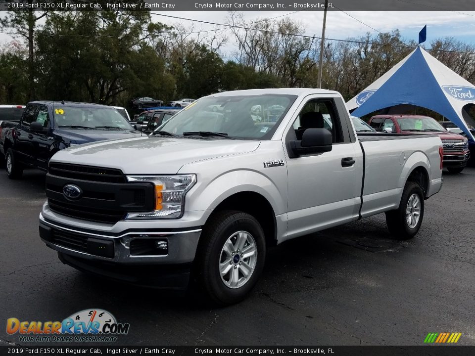 Front 3/4 View of 2019 Ford F150 XL Regular Cab Photo #1