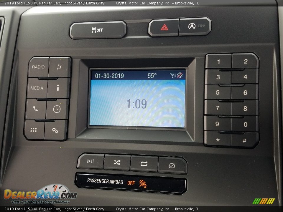 Controls of 2019 Ford F150 XL Regular Cab Photo #14
