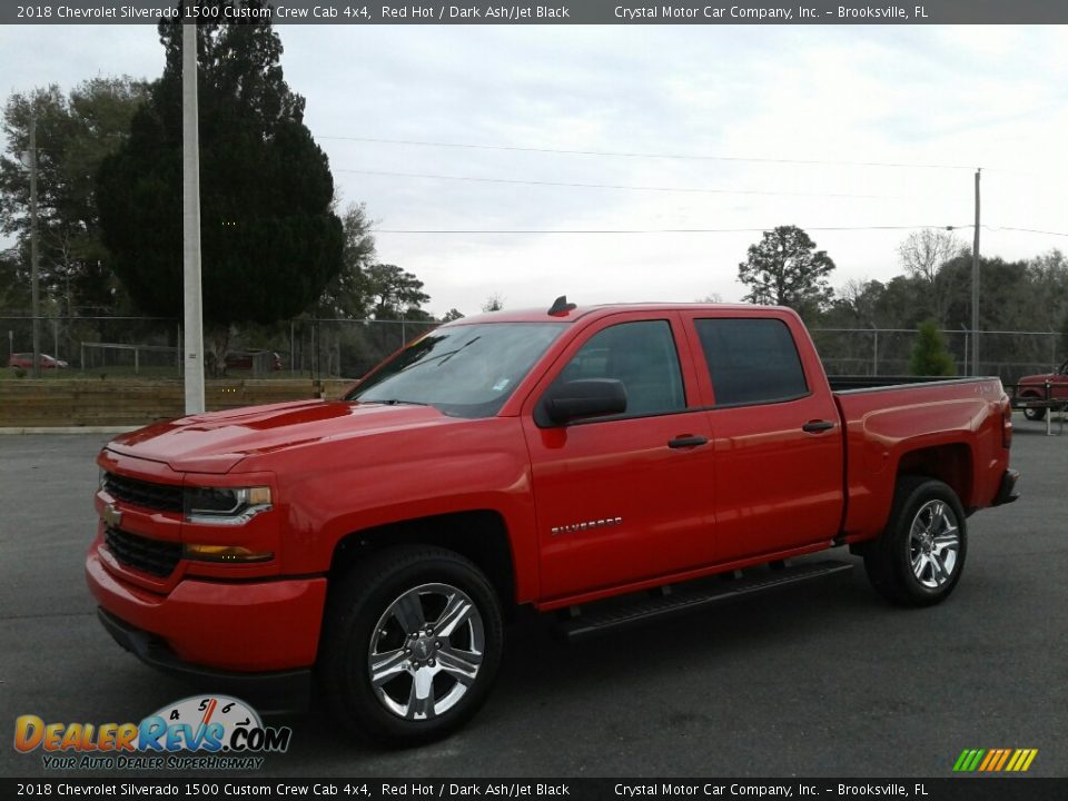 2018 Chevrolet Silverado 1500 Custom Crew Cab 4x4 Red Hot / Dark Ash/Jet Black Photo #1