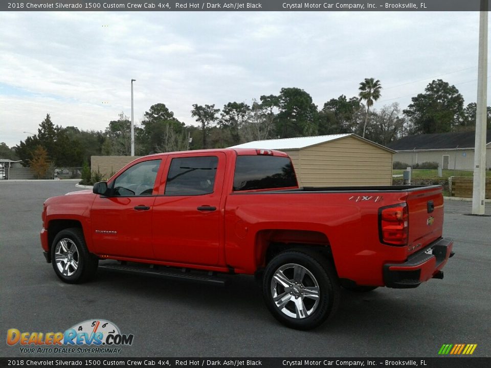 2018 Chevrolet Silverado 1500 Custom Crew Cab 4x4 Red Hot / Dark Ash/Jet Black Photo #3