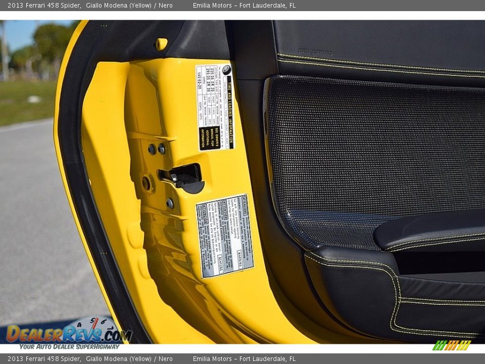 2013 Ferrari 458 Spider Giallo Modena (Yellow) / Nero Photo #34