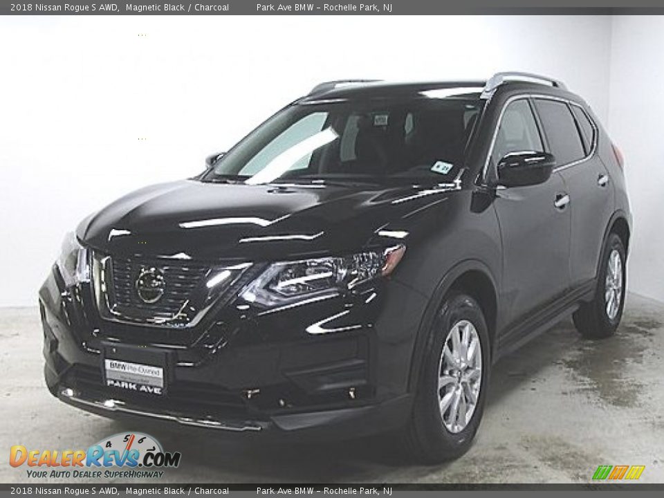 2018 Nissan Rogue S AWD Magnetic Black / Charcoal Photo #1