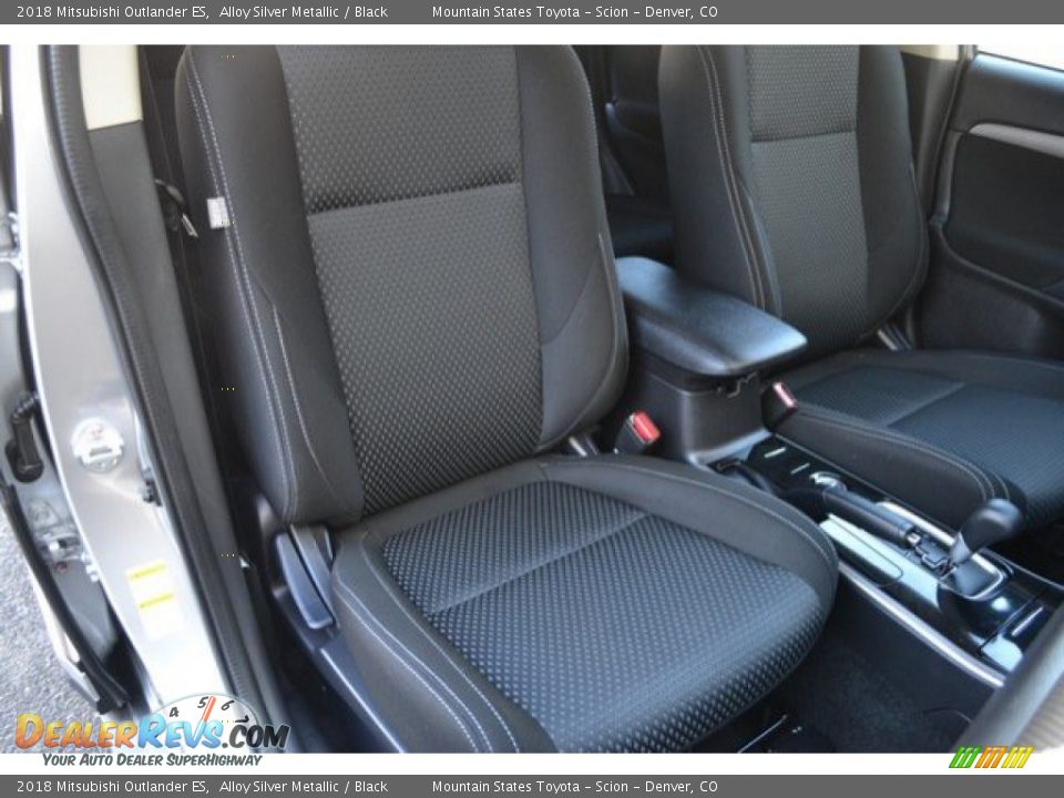 2018 Mitsubishi Outlander ES Alloy Silver Metallic / Black Photo #18