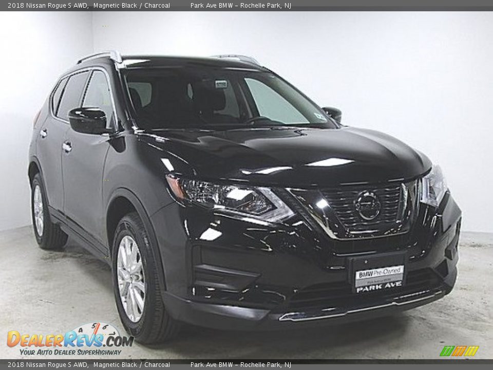 2018 Nissan Rogue S AWD Magnetic Black / Charcoal Photo #5