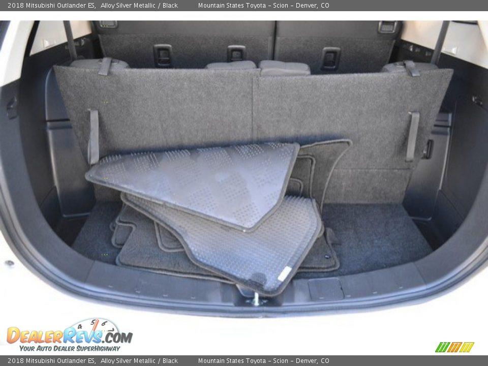 2018 Mitsubishi Outlander ES Alloy Silver Metallic / Black Photo #27