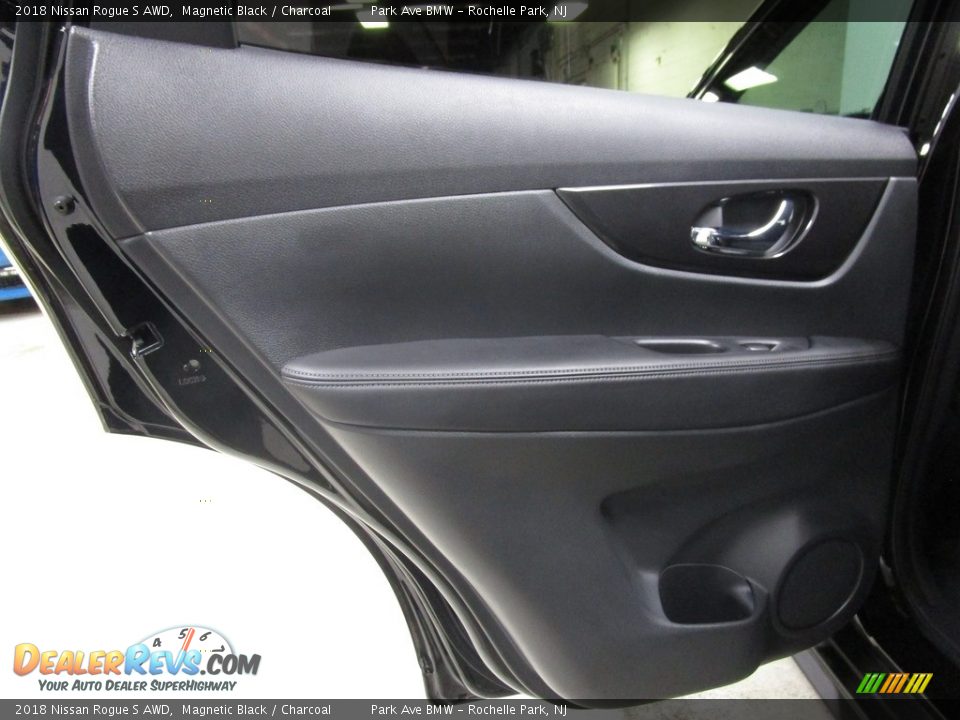 2018 Nissan Rogue S AWD Magnetic Black / Charcoal Photo #10